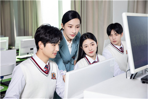 2022��Ů���Wʲô���I����