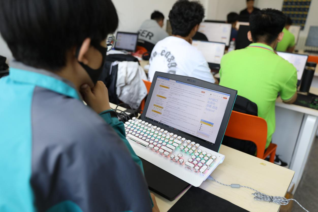 ���¶�Ҫ�Y(ji��)��������߀�](m��i)�x�ÌW(xu��)У��