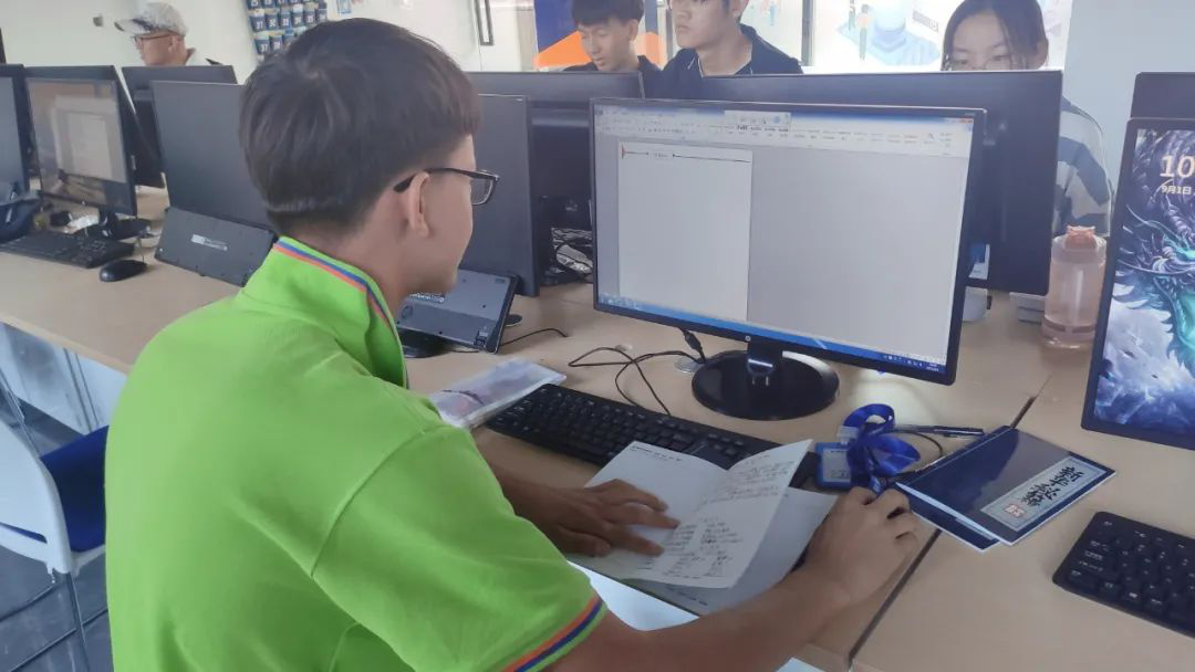 �������� | �����i��������־���¸�ǰ��