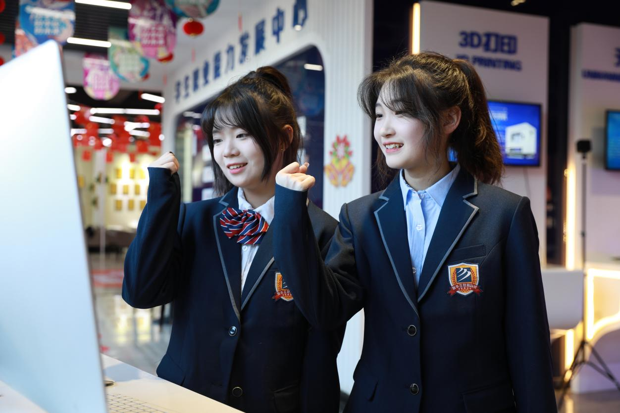 ���������п��ɿ��������������A㕽Ӱ�2�����ҵ����W���³�·����