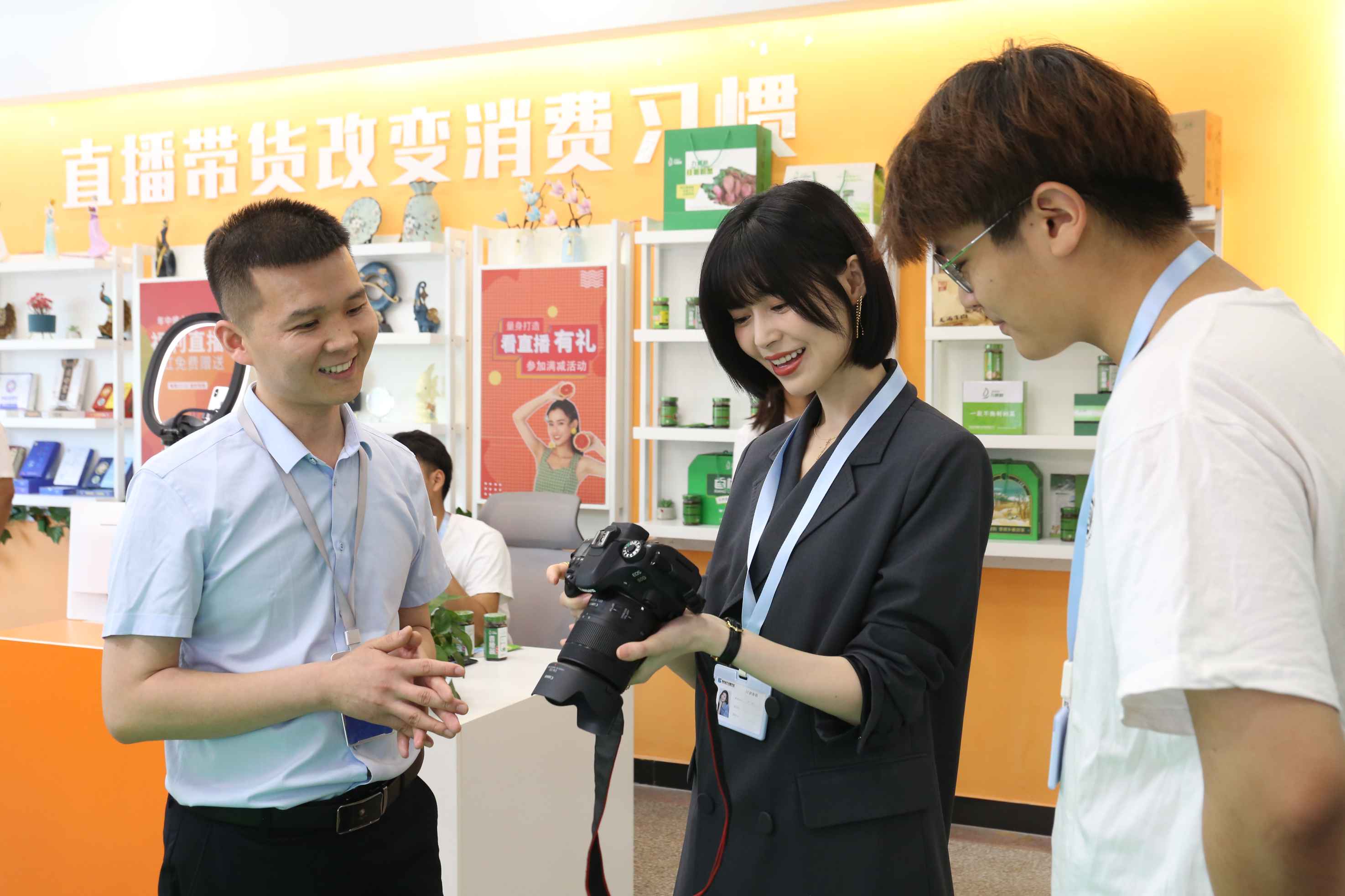 �̓���ح���A���W�Ƽ��y��֪���݆T �_���I�����C��